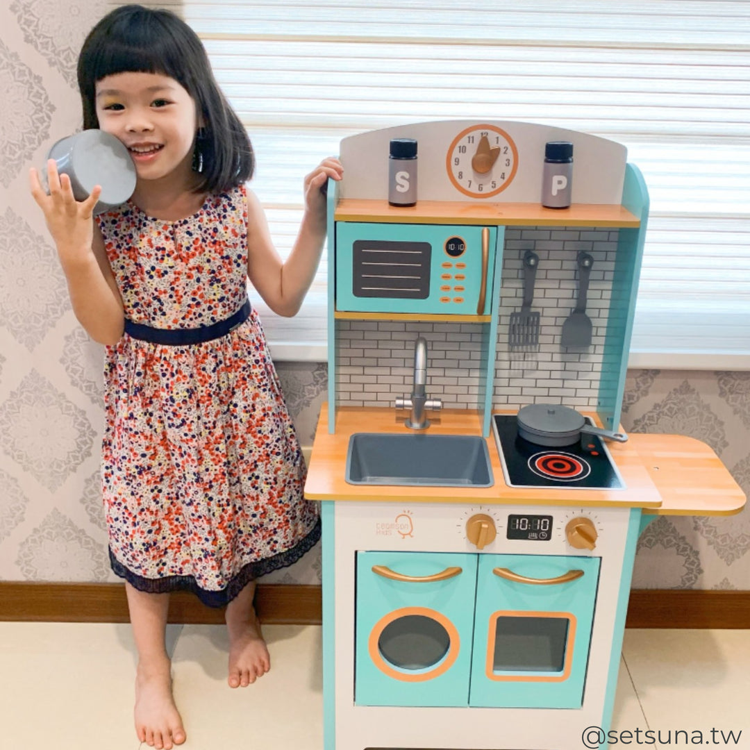 Teamson Kids Little Chef Santos Retro Kitchen Playset, Aqua/White